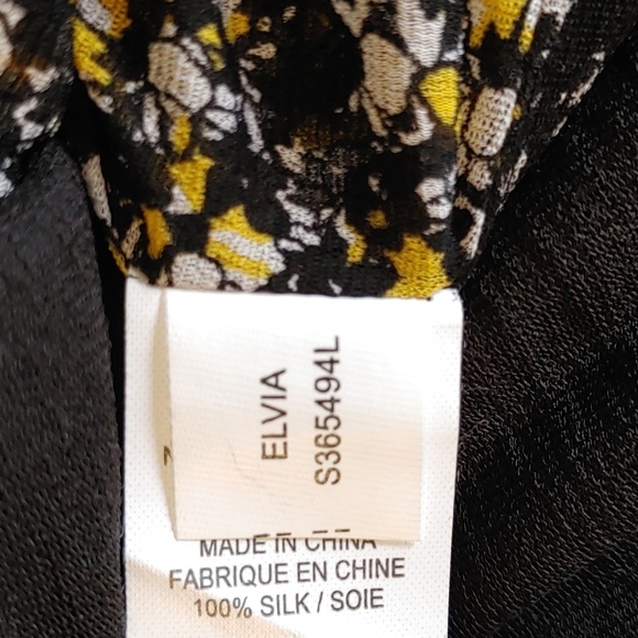 DIANE von FURSTENBERG crisscross 100% silk Size Medium Top Elvia - Picture 8 of 9